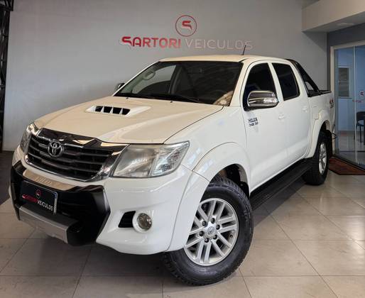 TOYOTA HILUX 3.0 SRV 4X4 CD 16V TURBO INTERCOOLER DIESEL 4P AUTOMÁTICO TOYOTA HILUX 3.0 SRV 4X4 CD 16V TURBO INTERCOOLER DIESEL 4P AUTOMÁTICO